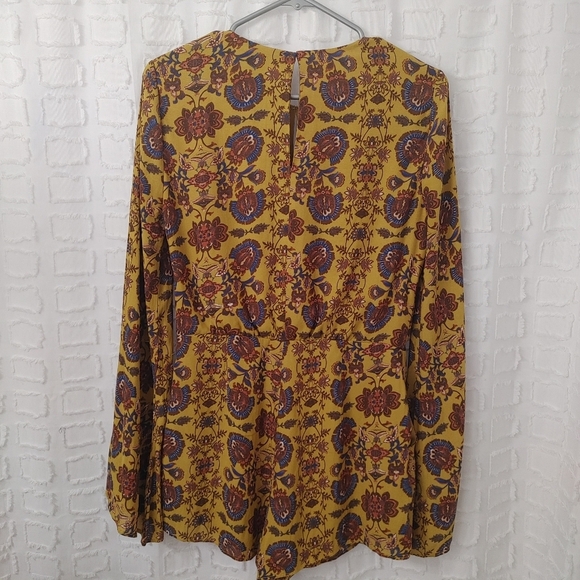 FOREVER 21 mustard yellow floral romper size M - Picture 8 of 12